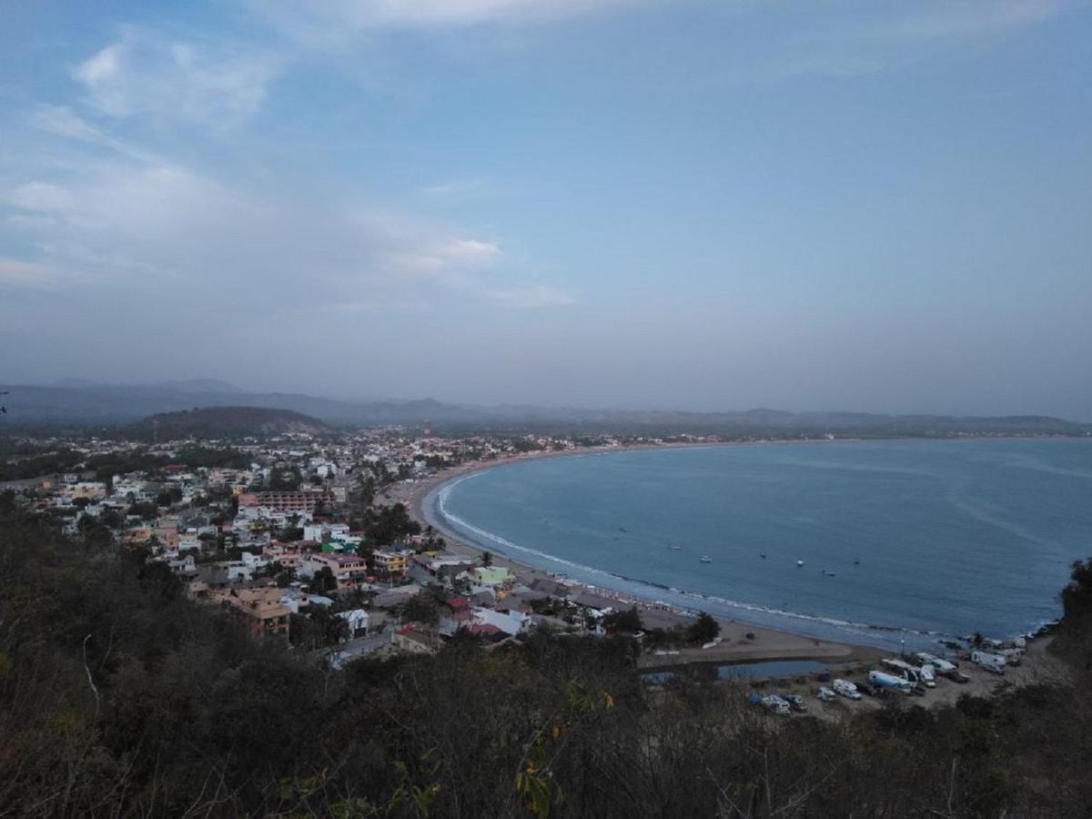 Hotel & Suites Vayor Сан-Патрисио-Мелак Экстерьер фото